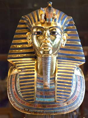 Máscara dourada da múmia de Tutancâmon