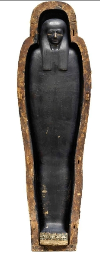 Sarcófago de múmia egípcia aberto
