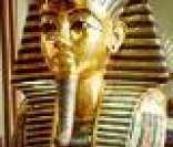 Máscara em ouro maciço do faraó Tutankamon