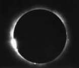 Foto de um eclipse total do Sol