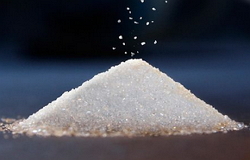 Açúcar, um dos produtos derivados da cana-de-açúcar