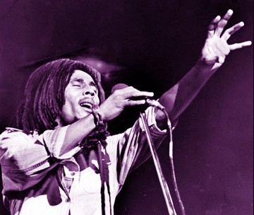 Foto de Bob Marley cantando
