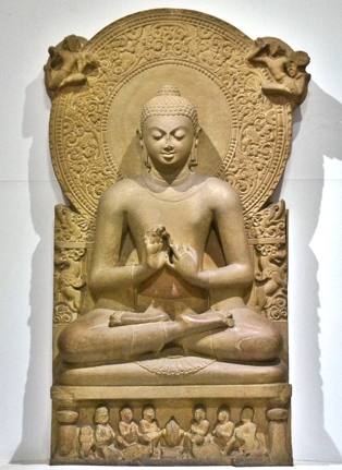 Est&aacute;tua religiosa de Buda sentado