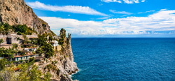 Foto da Costa do Mar Mediterrâneo em Amalfitana, itália