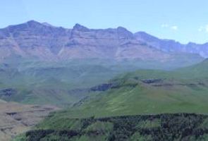 Cordilheira Drakensberg na África do Sul