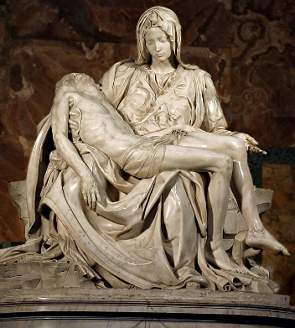 Escultura Pietà de Michelangelo mostrando Maria com o filho Jesus no colo após a morte.