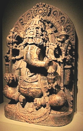 Est&aacute;tua de Ganesha