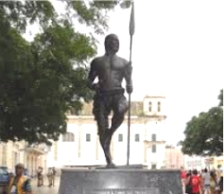 Estátua de Zumbi dos Palmares localizada em Salvador, Bahia
