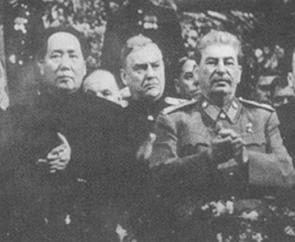 Foto dos líderes marxistas Mao e Stalin