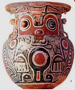 Foto de uma urna marajoara de cer&acirc;mica com desenhos pintados