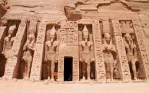 Templo de Nefertari no Egito Antigo