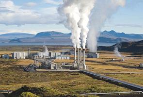 Usina de energia geotérmica na Islândia